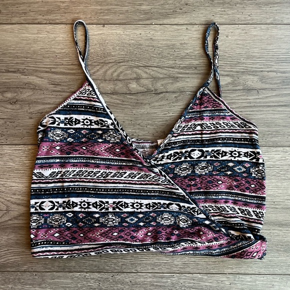 La Hearts Tops - LA Hearts Women’s Geometric Abstract Print Spaghetti Strap Crop Top Size Small